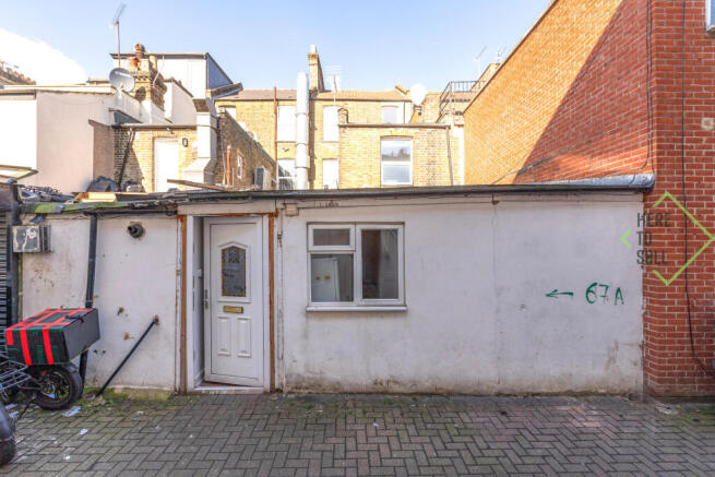 Turnpike Lane, N8-1 (15)