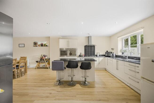 Kitchen/Dining/Famil