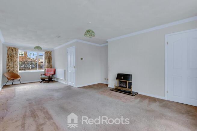 3 bed Semi-Detached for sale Image 6