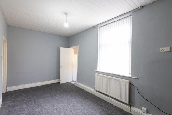 5 bed Terraced for sale Image 12
