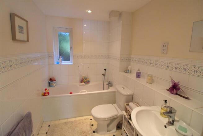 Bathroom.jpg