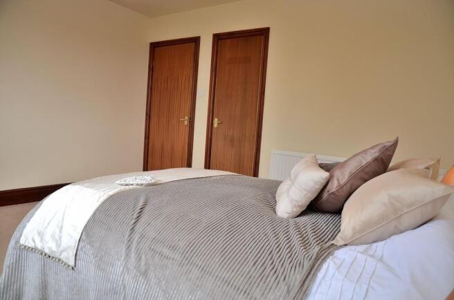 2nd bedroom