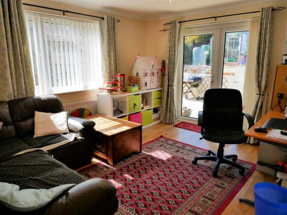 Photo 11