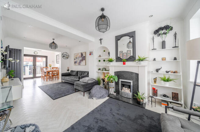 db256c04-a6e0-431...