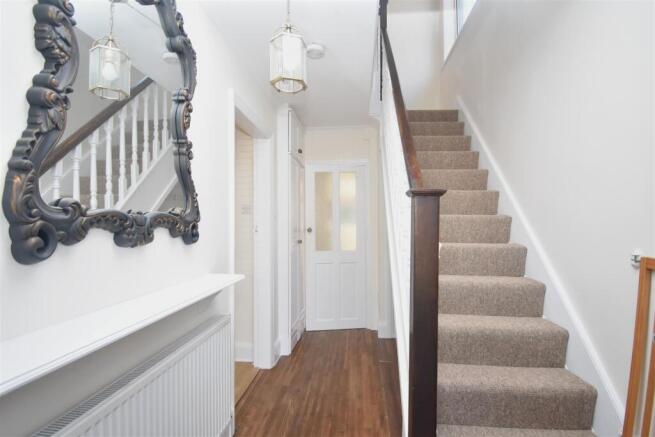 3 bed End of Terrace to rent Image 9