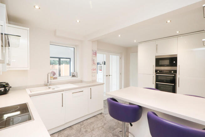 Kitchen/Dining Ro...