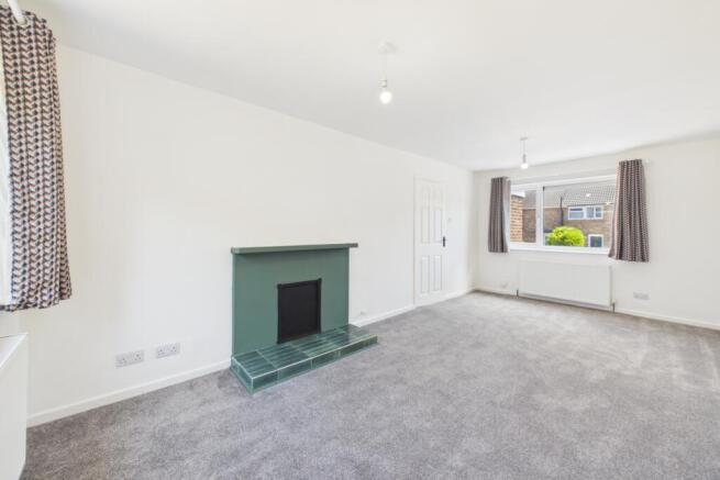 3 bed Terraced to rent Image 5
