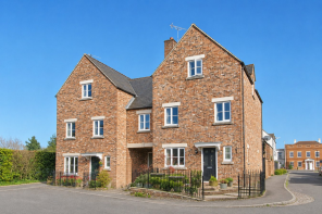 2, Prowse Close, Bristol BS35 1EG