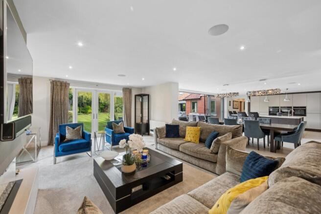 Adlington Road, Wilmslow, Cheshire, SK9 photo 4