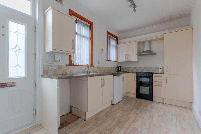 2 bed Terraced for sale Image 5