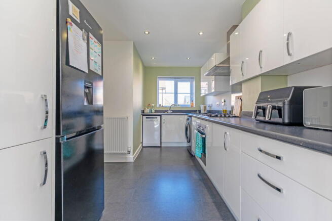 Robinson Avenue, Houghton Conquest, Bedford, Bedfordshire, MK45 3GF photo 4