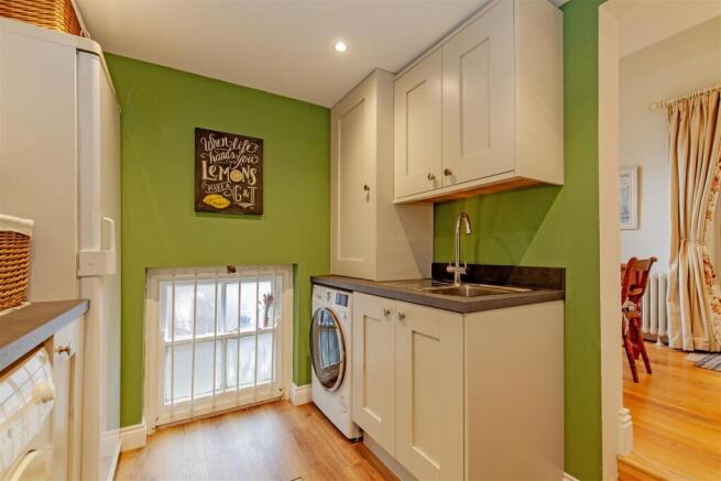 Utility Room-1.jpg