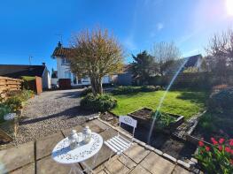 15, Main Street, Stirling FK8 3PJ