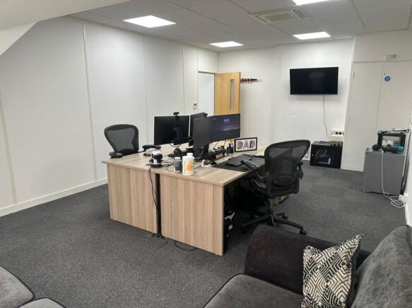 WhatsApp Image 20251008 at 142449_717c39cc.jpg