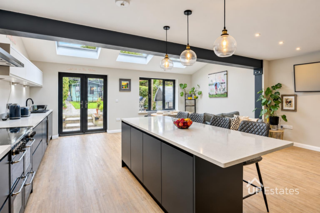 Kitchen/ Lounge/ Diner
