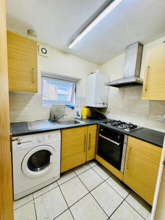 IMG-20250828-WA00...