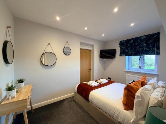 7 bed Character Property for sale Image 10