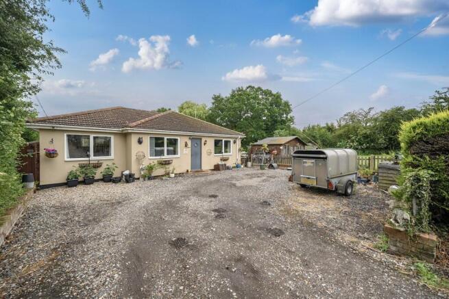 Castledon Road, Downham, CM11 photo 4