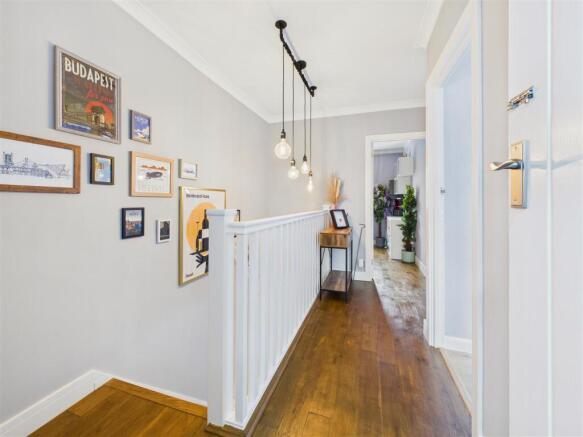 3 bed Semi-Detached for sale Image 11