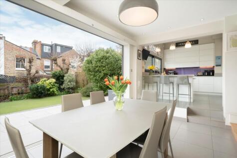 Hollingbourne Road, London SE24.