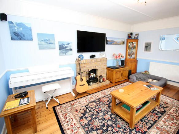 Lounge 2