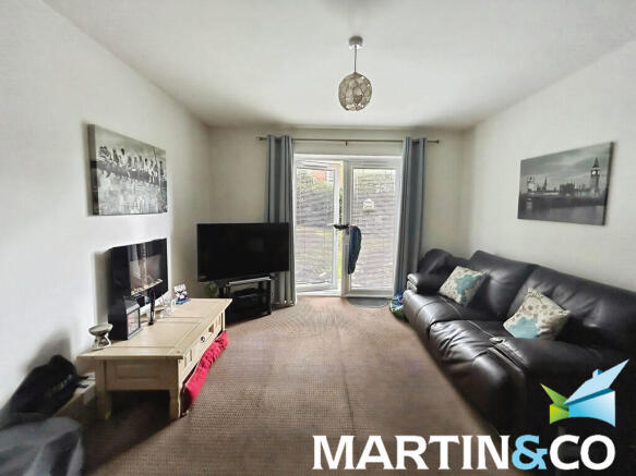 2 bed Apartment for sale Image 4