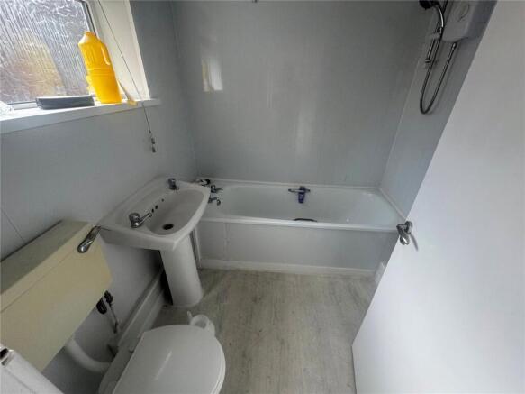2 bed House for sale Image 7