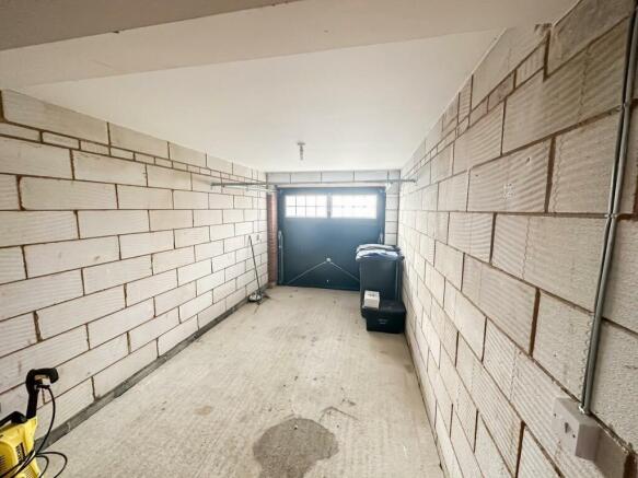 Garage.jpg