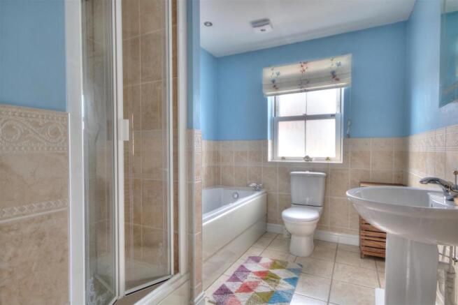 Family Bathroom:
