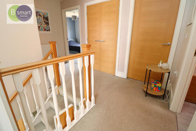 4 bed Detached for sale Image 11