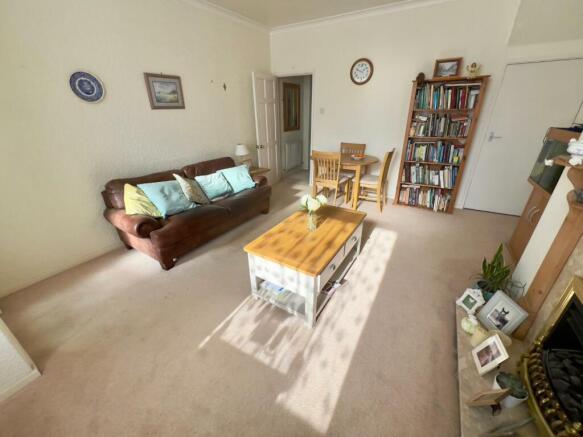 Lounge Dining Room