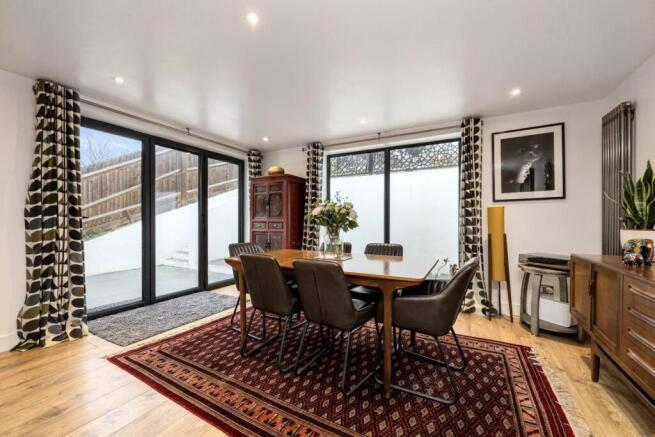 Elizabeth Avenue (22).jpg