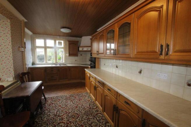 REAR KITCHEN/DINING ROOM