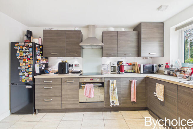 CAM05454G0-PR0141-STILL007