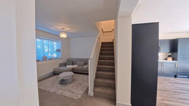 Lounge/Stairs