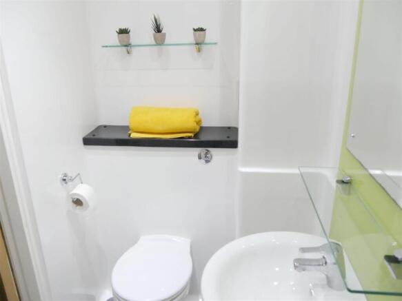 Studio to rent Image 5