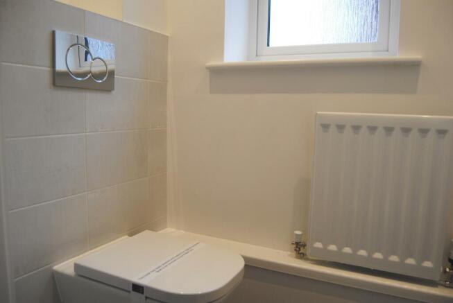 Cloakroom/wc