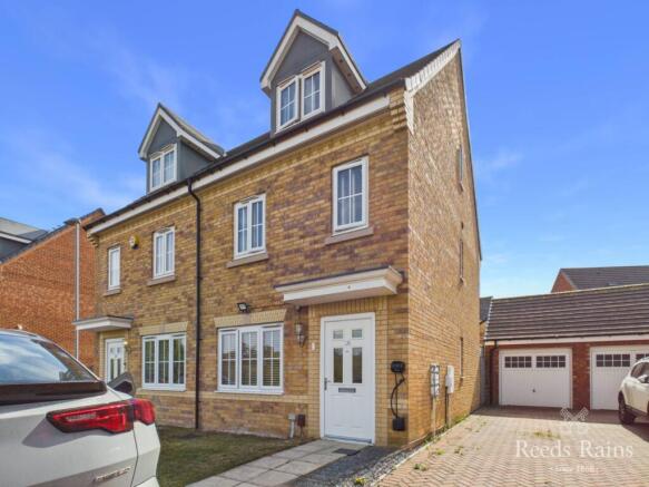 3 bed Semi-Detached for sale in middlesbrough