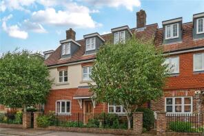 Flat 7 Town Gate, King George Avenue, Petersfield GU32 3EU