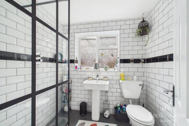 2 bed Bungalow for sale Image 5