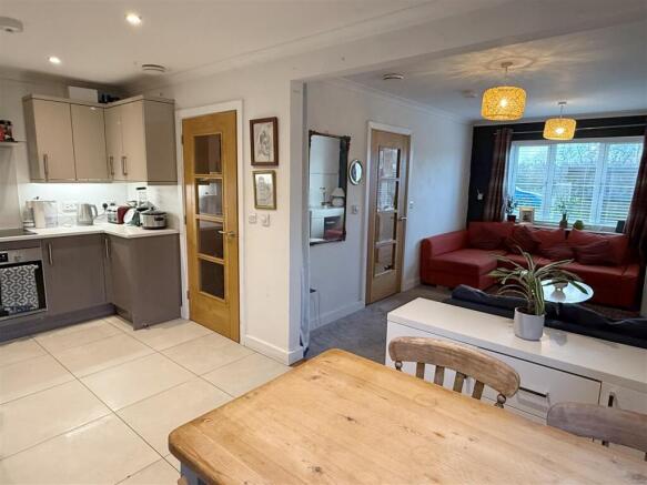 Break - Kitch - Sitt 1.JPG