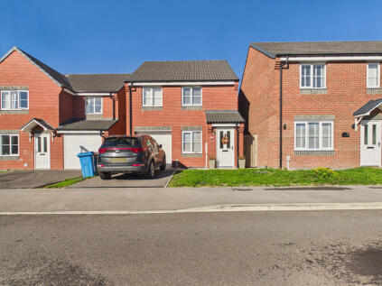 Harbottle Way, Kingswood, Hull, HU7