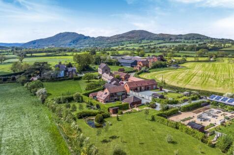 Oakleaf, Wollaston, Halfway House, Shrewsbury, SY5 9DN