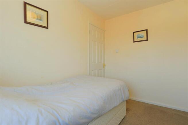 2 bed Semi-Detached for sale Image 12
