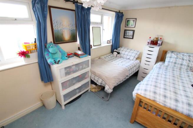 21 Bed 1.JPG