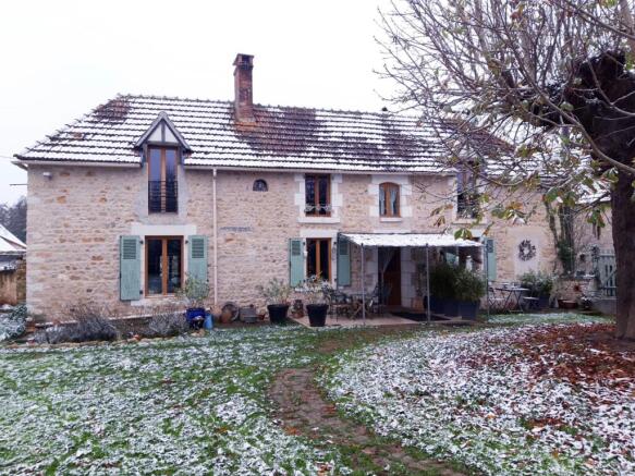 Photo 1