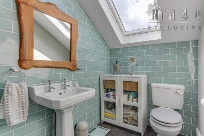 EN-SUITE: