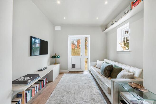 78a Julian Avenue-3.jpg