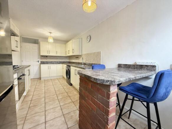 Kitchen With Breakfast Bar