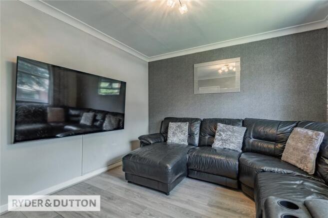 4 bed Detached for sale Image 7